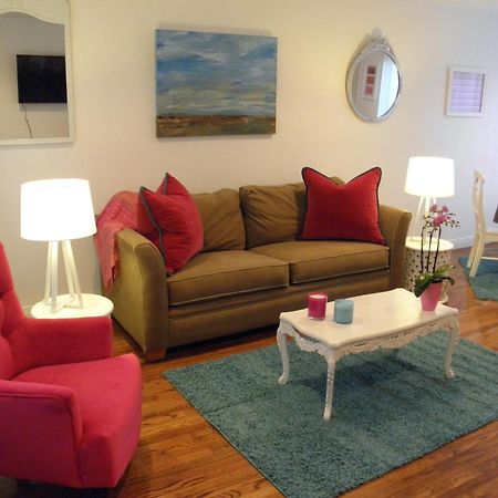 Malibu Private Beach Apartments Rum bild
