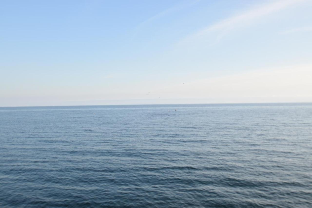 Malibu Private Beach Apartments Exteriör bild