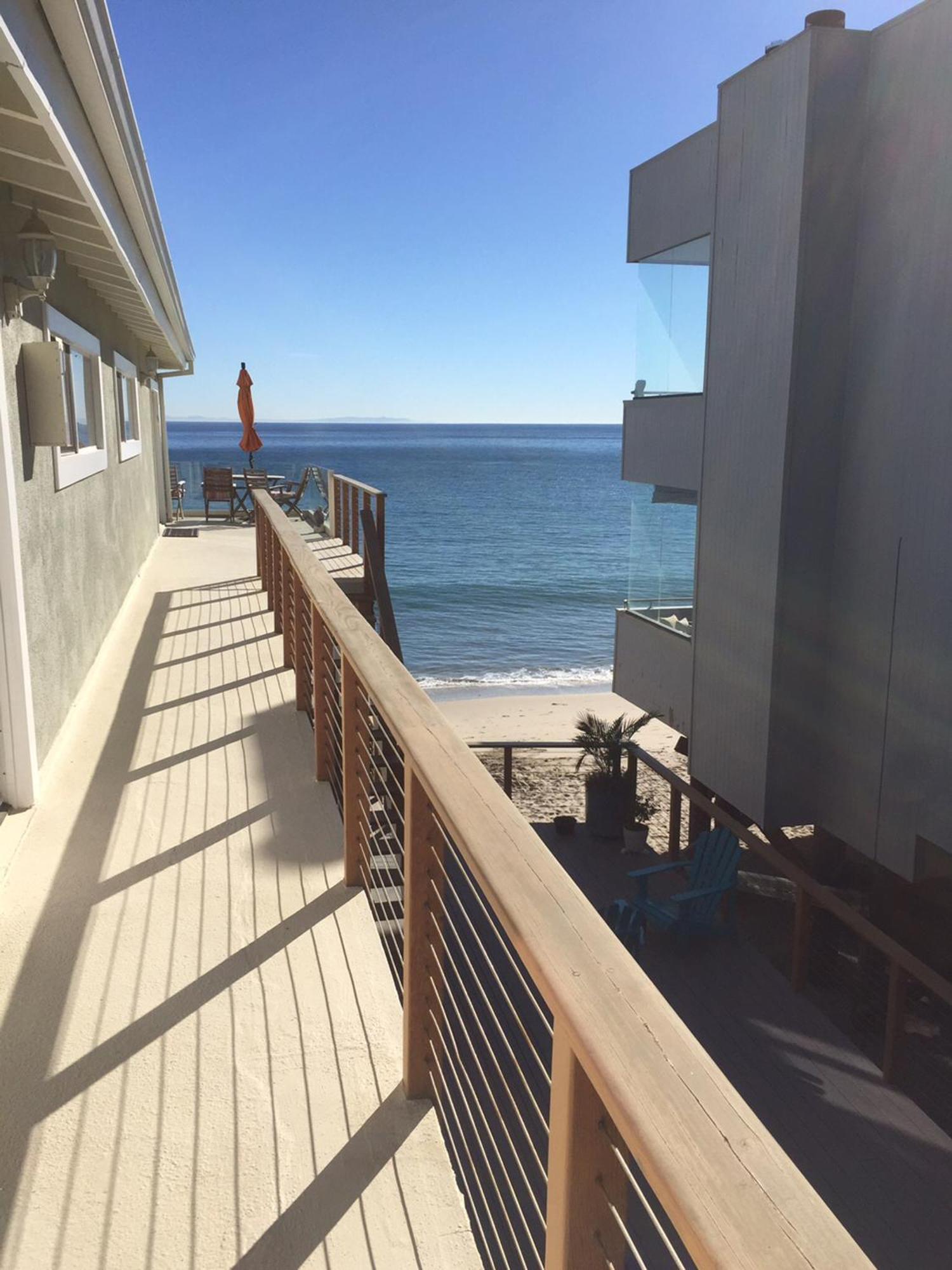 Malibu Private Beach Apartments Rum bild